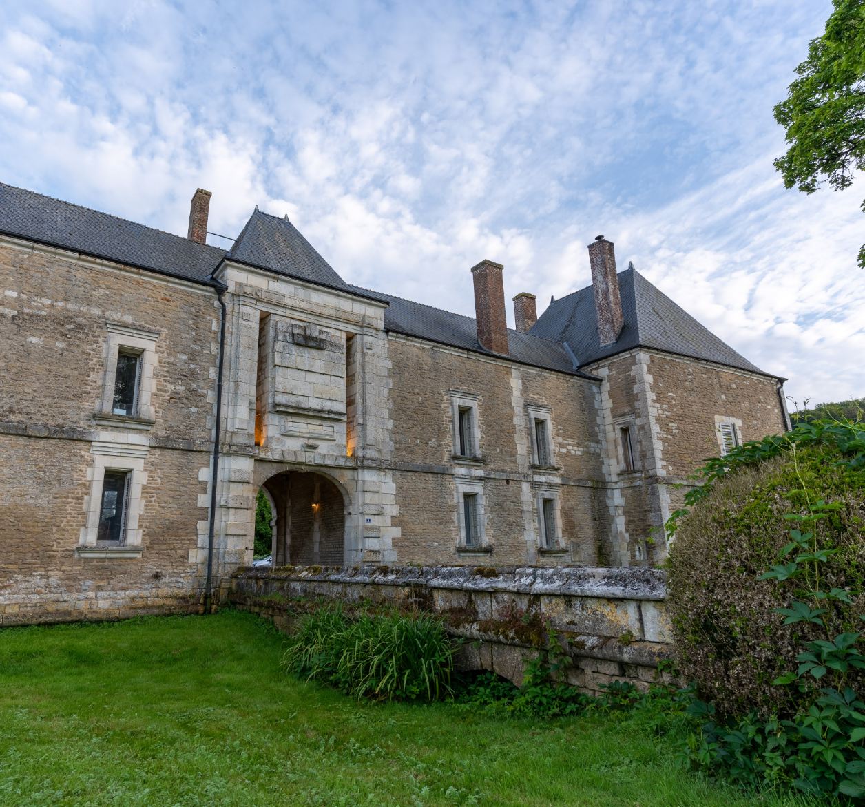 Le Château de Manon Gîtes à TOULIGNY dans les ardennes